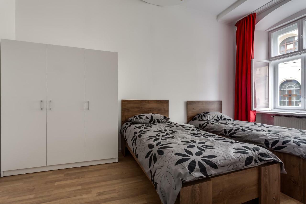 Modern Apartment In Lviv Historic Centre Ngoại thất bức ảnh