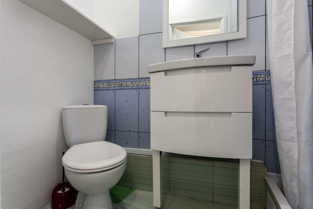 Modern Apartment In Lviv Historic Centre Ngoại thất bức ảnh